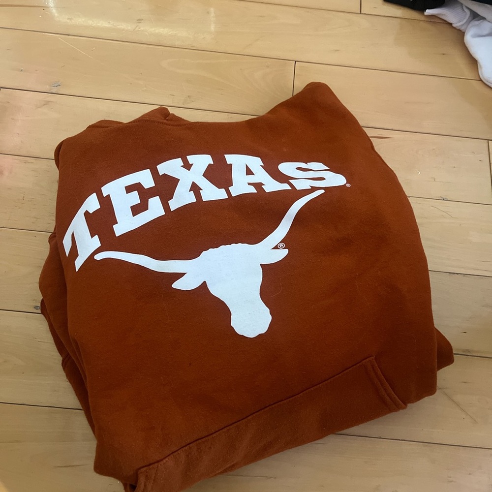 Texas hoodie soft inside with zero stains